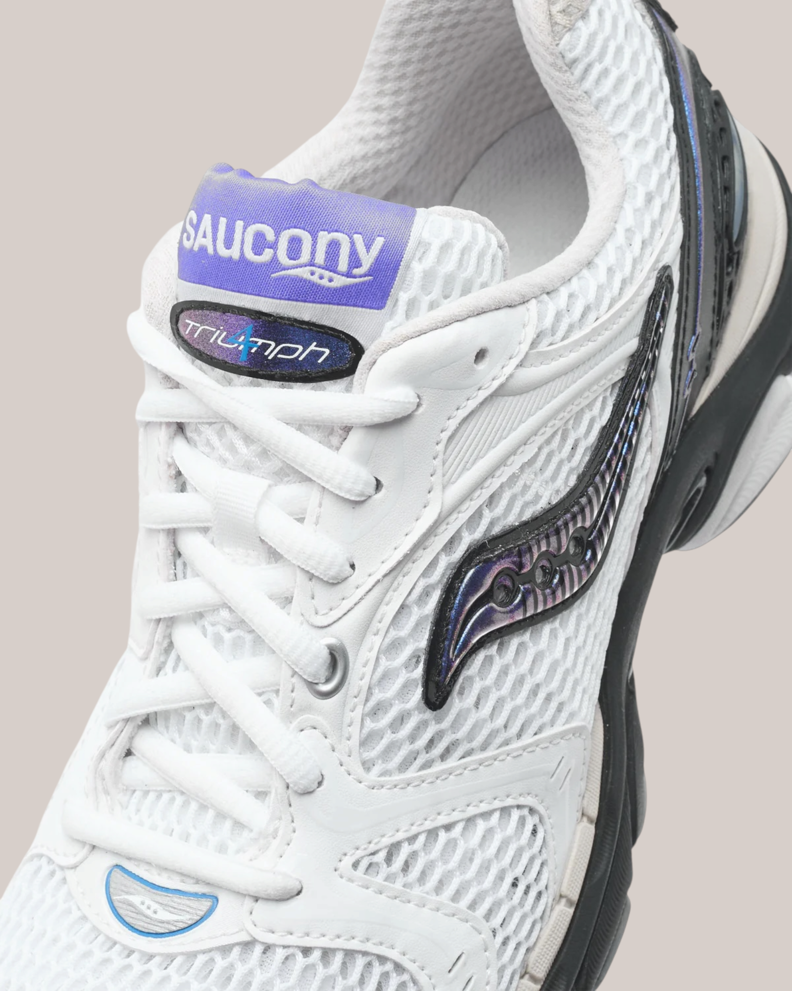 Sneakers ProGrid Triumph 4 White/Nightsky S70704-24 Saucony