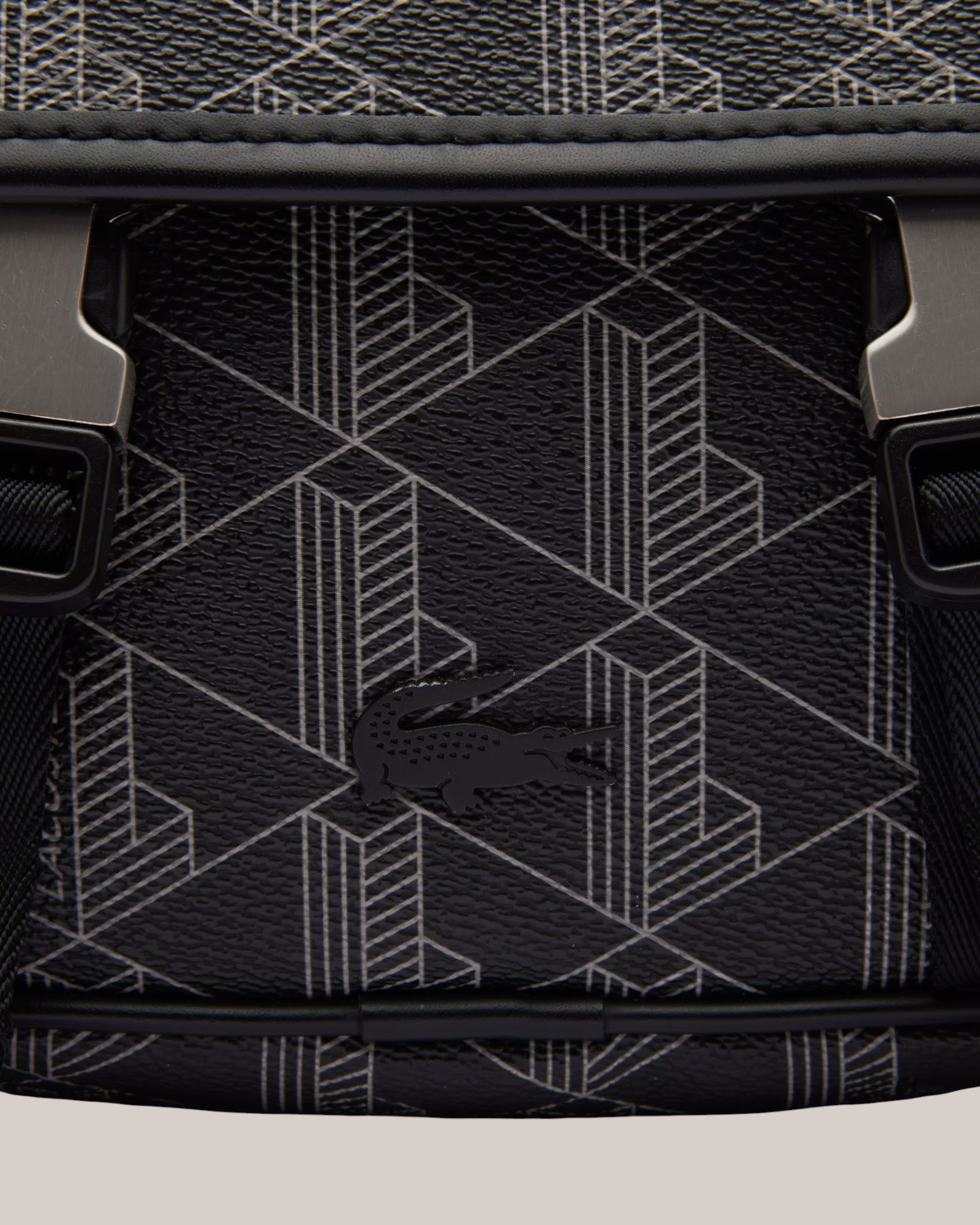 Borsa A Tracolla Con Patta e Clip The Blend Monogram Noir NH3787LX Lacoste