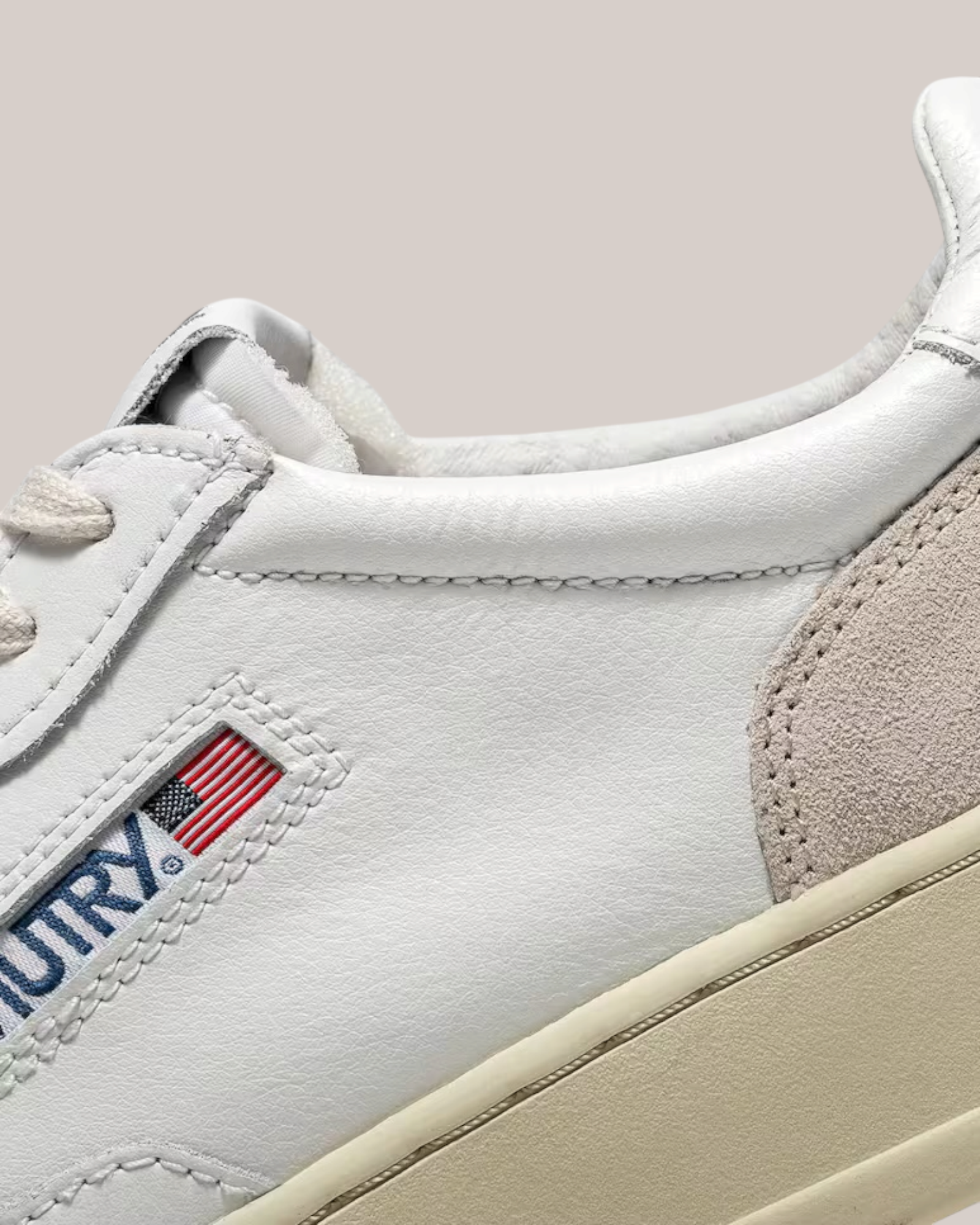 Sneakers In Pelle Medalist Low AULM-LS33 Bianca e Suede Beige Autry