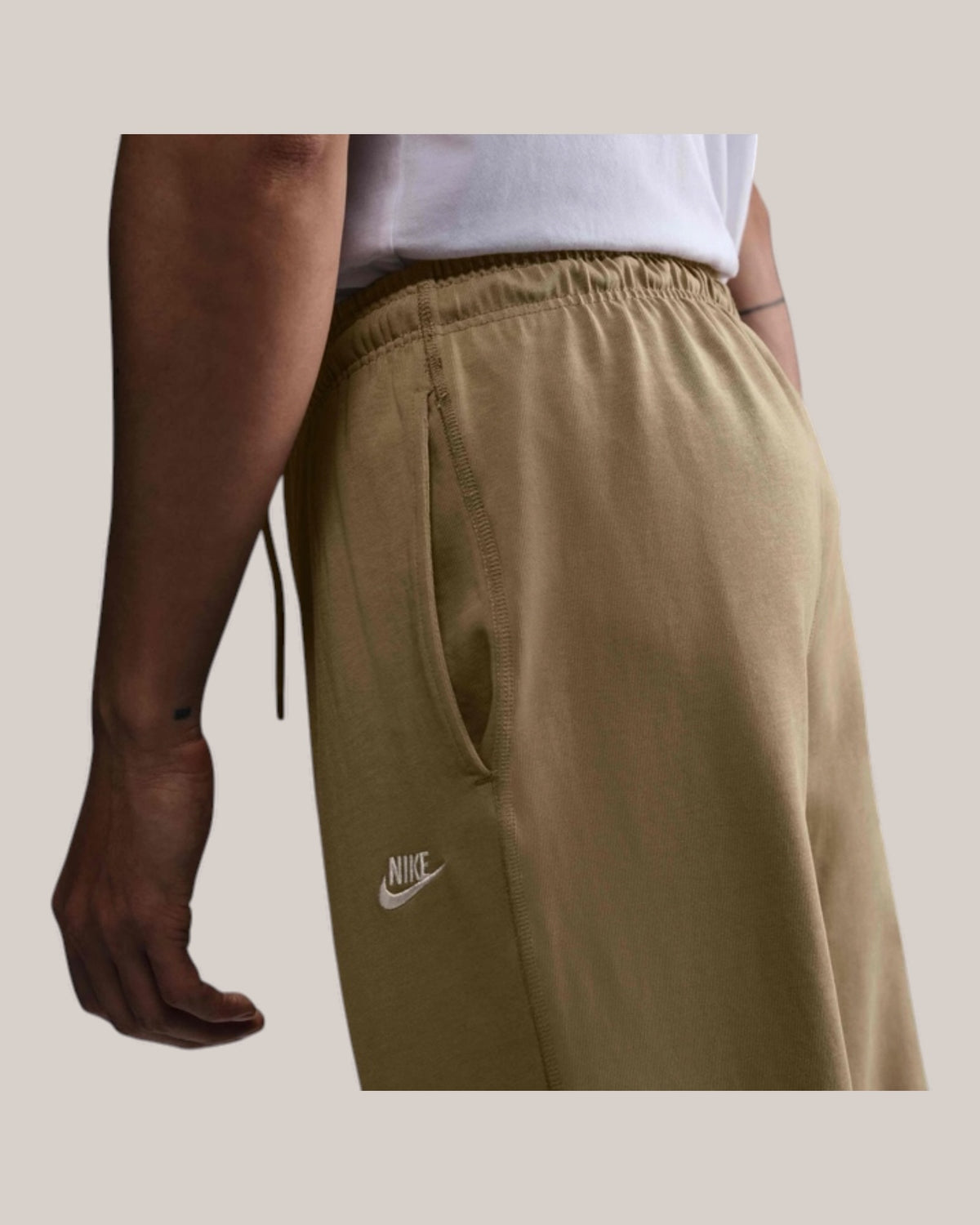 Nike Sportswear Club Pantalone Uomo Parachute Beige/White FQ4332-297